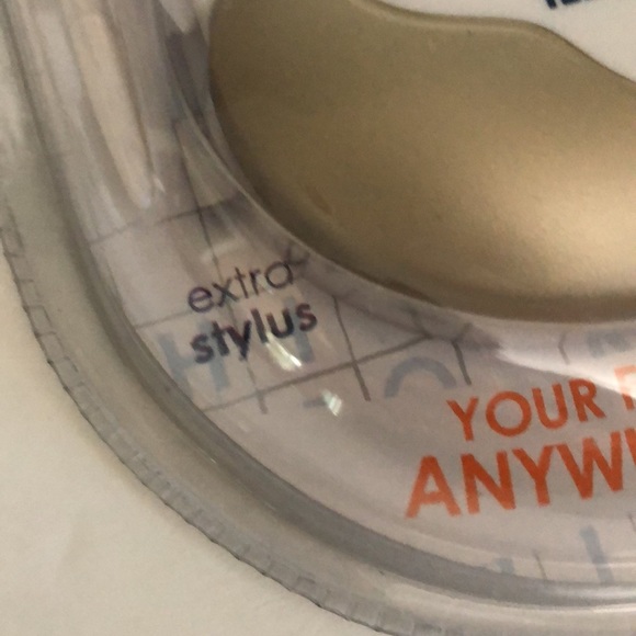 2007 Techno Source Pocket-Sized ILLUMINATED WORD Touch Screen Word Game New - Picture 6 of 10